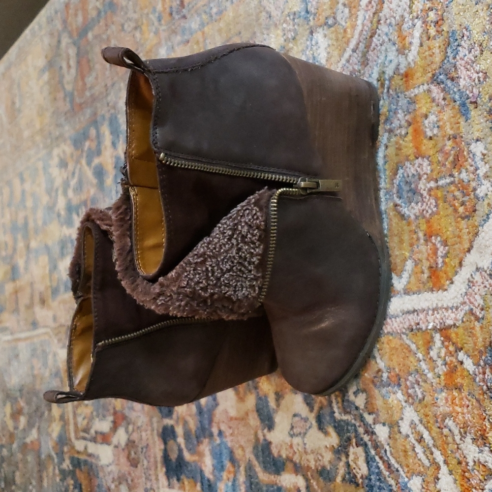 Lucky Brand Brown Leather wedge Bootie 8.5 EUC